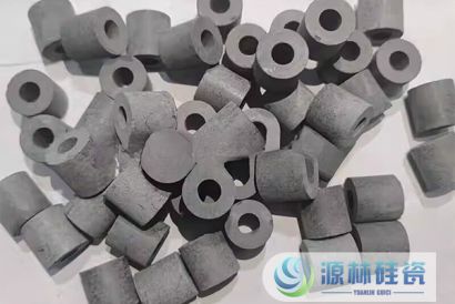 氨分解催化剂的主要特点和用途是什么？